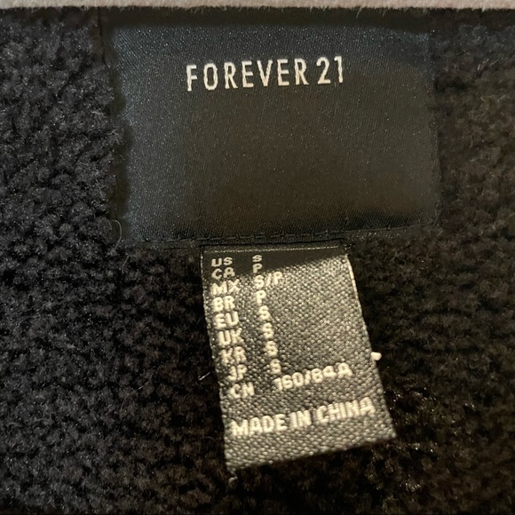 FOREVER 21 | Moto Jacket - Picture 4 of 4